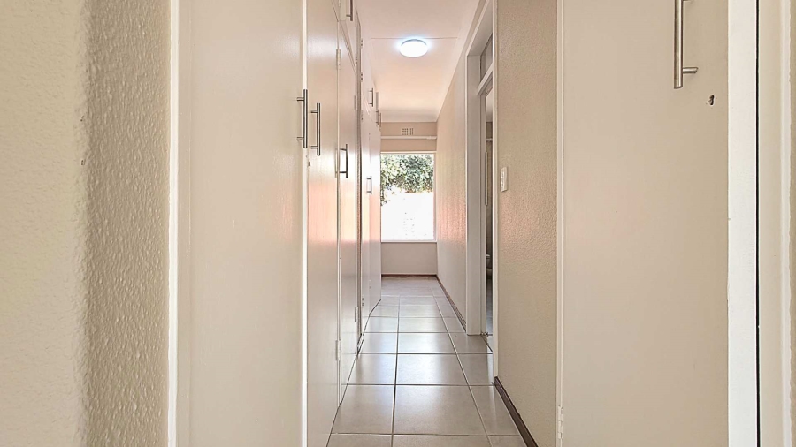To Let 4 Bedroom Property for Rent in Sandown Gauteng
