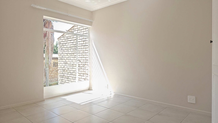 To Let 3 Bedroom Property for Rent in Sandown Gauteng