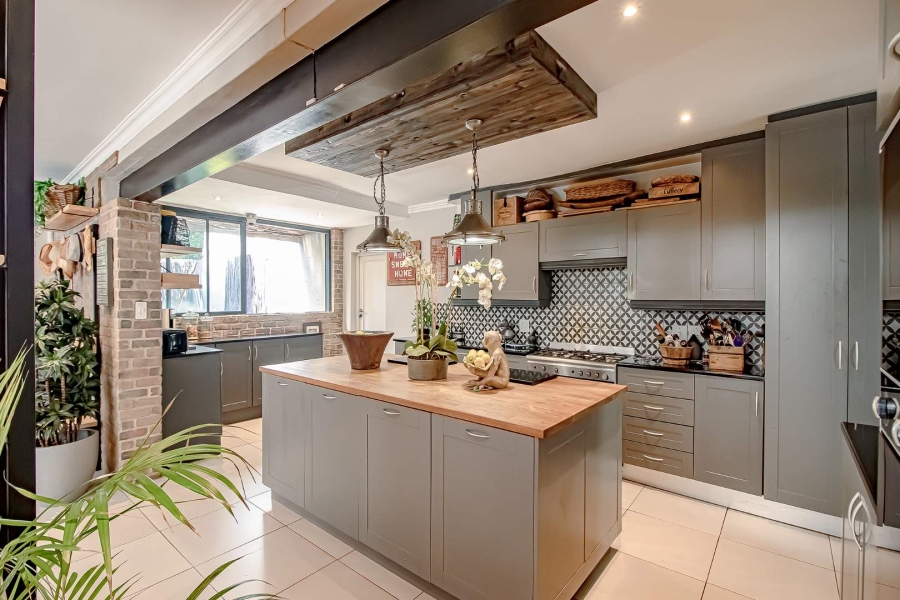 4 Bedroom Property for Sale in Bryanston Gauteng