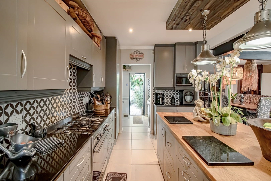 4 Bedroom Property for Sale in Bryanston Gauteng