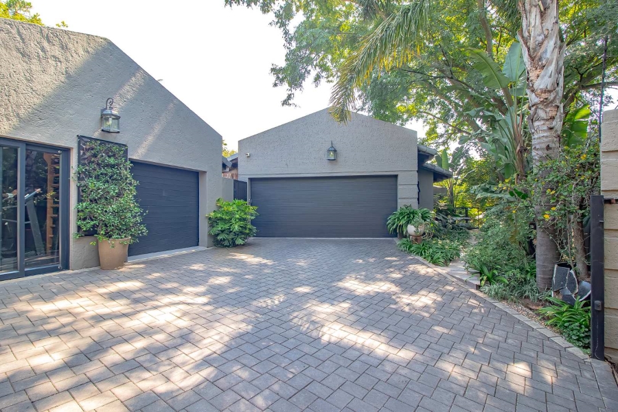 4 Bedroom Property for Sale in Bryanston Gauteng