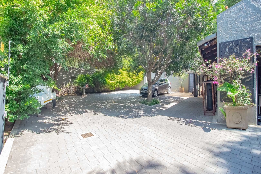 4 Bedroom Property for Sale in Bryanston Gauteng