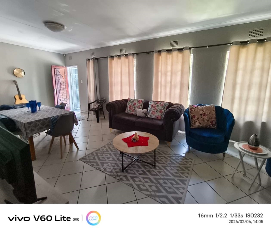3 Bedroom Property for Sale in Brackendowns Gauteng