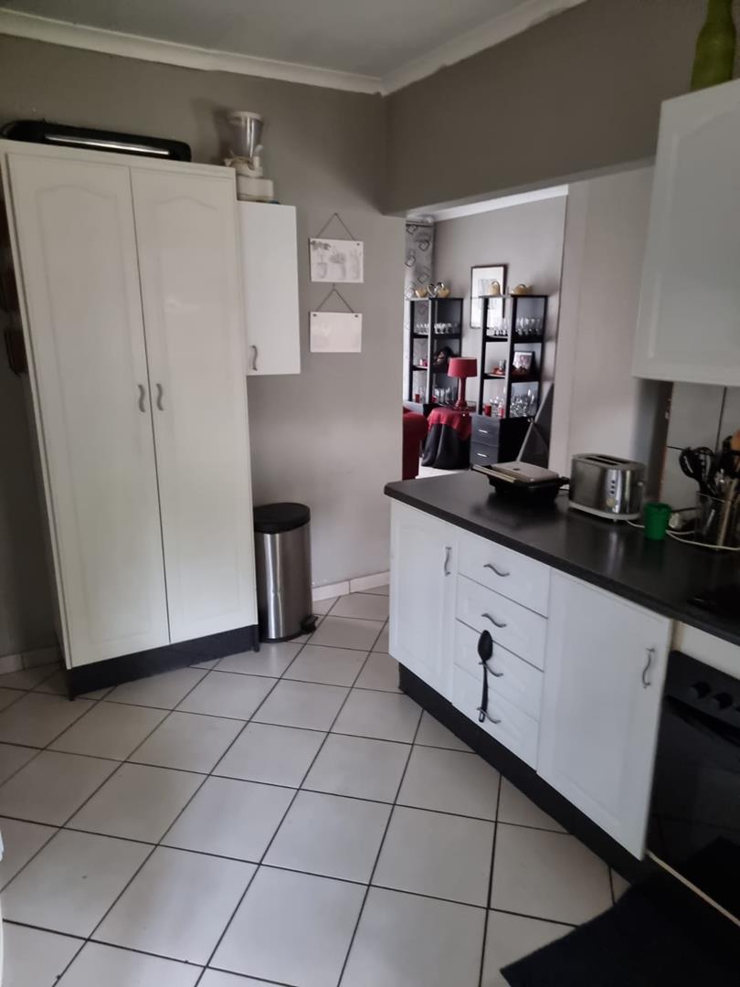 3 Bedroom Property for Sale in Brackendowns Gauteng