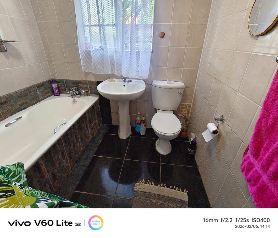 3 Bedroom Property for Sale in Brackendowns Gauteng