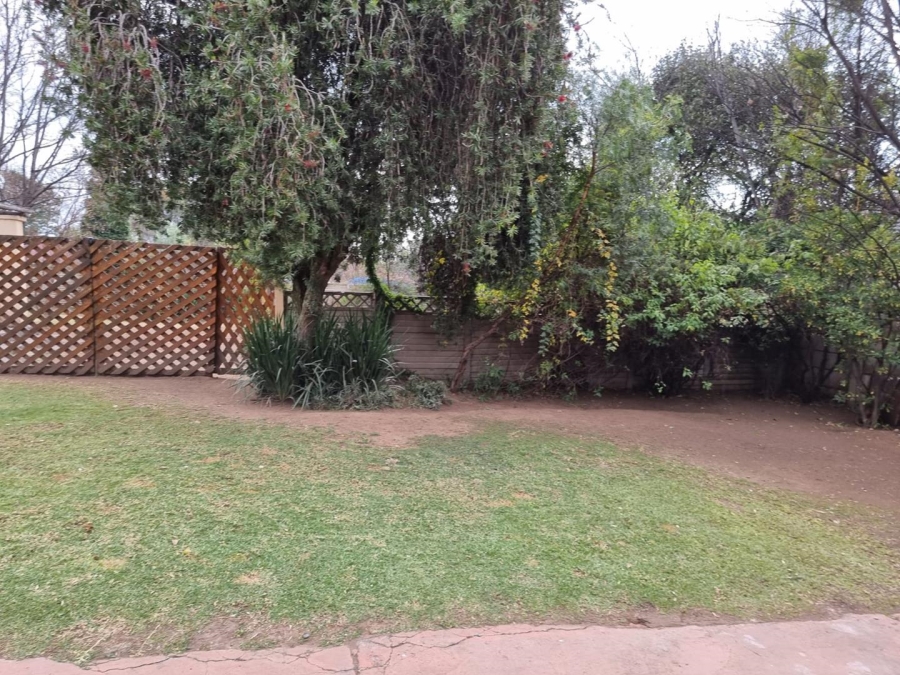 3 Bedroom Property for Sale in Brackendowns Gauteng