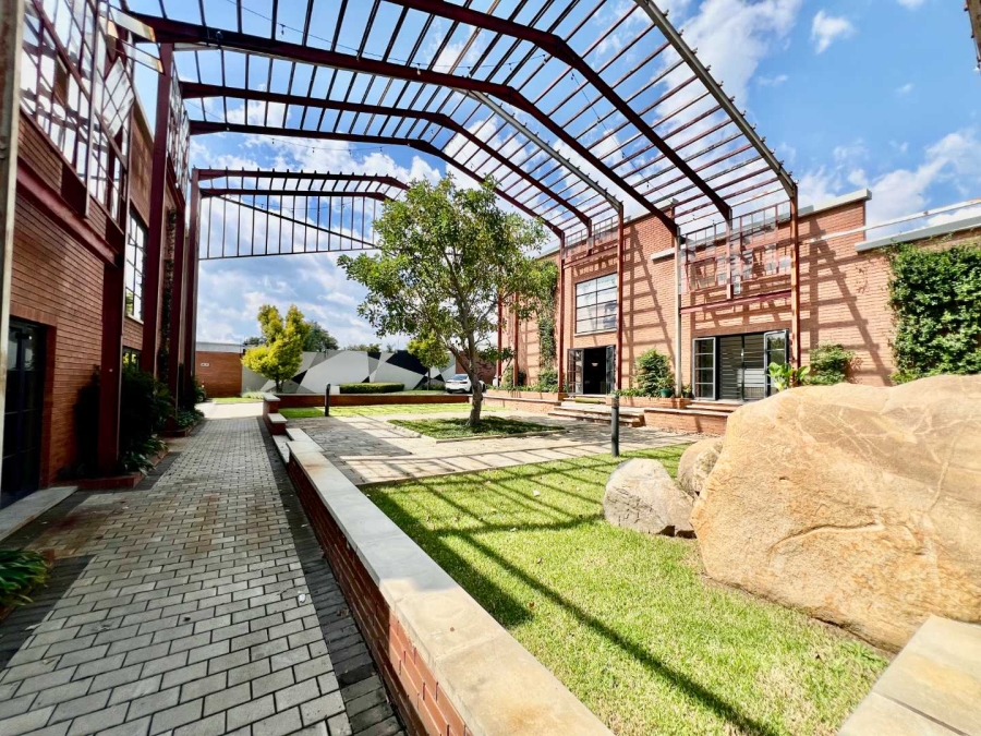 To Let Commercial Property for Rent in Halfway House Gauteng