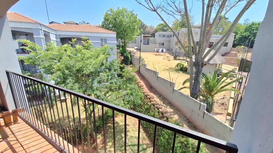 To Let 2 Bedroom Property for Rent in Northcliff Gauteng