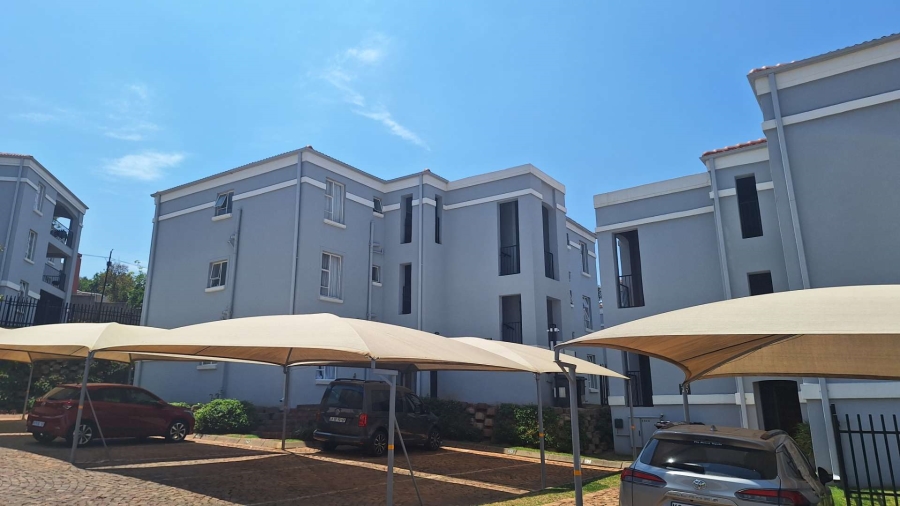To Let 2 Bedroom Property for Rent in Northcliff Gauteng