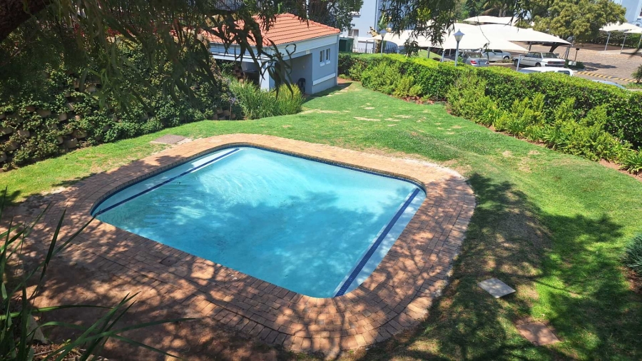 To Let 2 Bedroom Property for Rent in Northcliff Gauteng