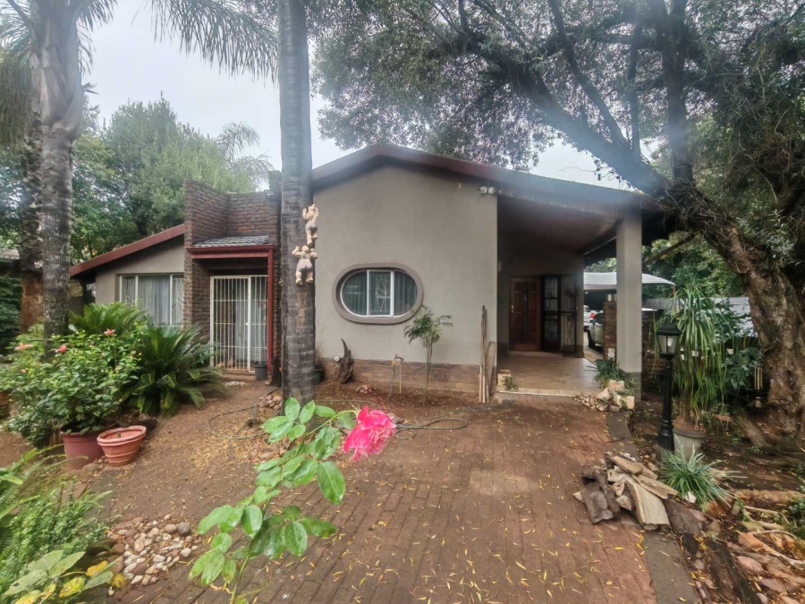 3 Bedroom Property for Sale in Wierdapark Gauteng