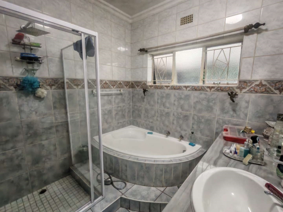 3 Bedroom Property for Sale in Wierdapark Gauteng