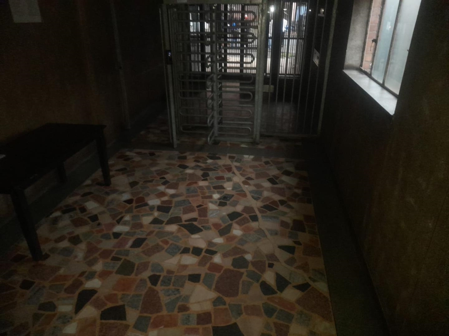1 Bedroom Property for Sale in Yeoville Gauteng