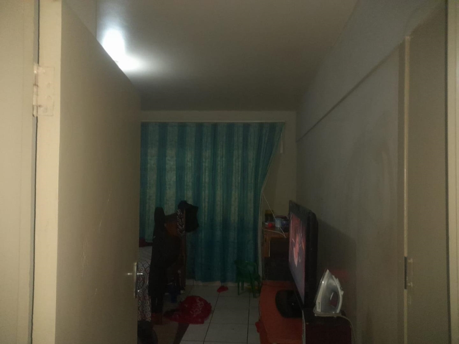1 Bedroom Property for Sale in Yeoville Gauteng