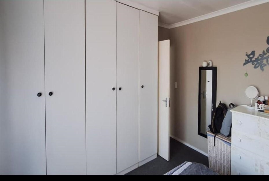 2 Bedroom Property for Sale in Glen Marais Gauteng