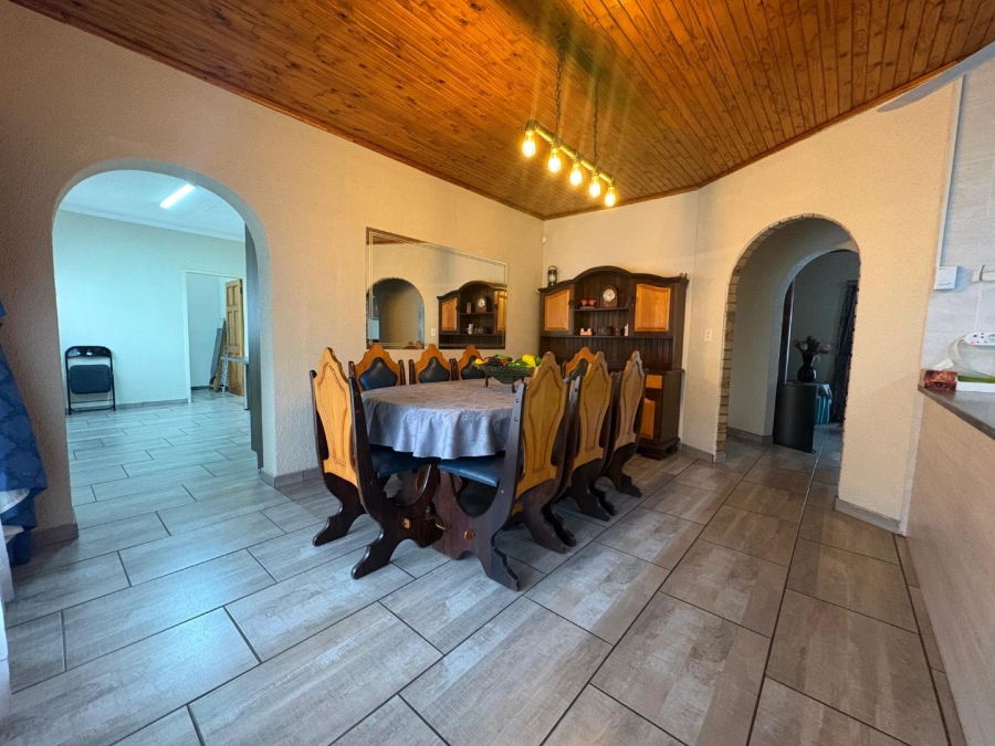 4 Bedroom Property for Sale in Risiville Gauteng