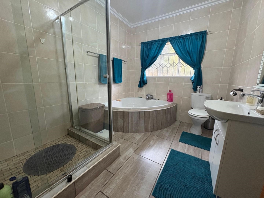 4 Bedroom Property for Sale in Risiville Gauteng