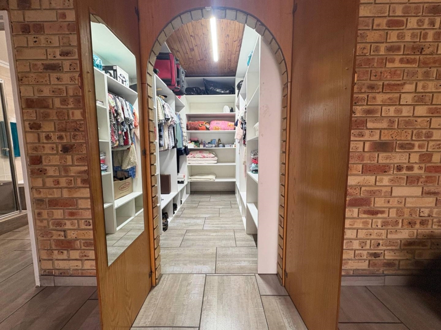 4 Bedroom Property for Sale in Risiville Gauteng