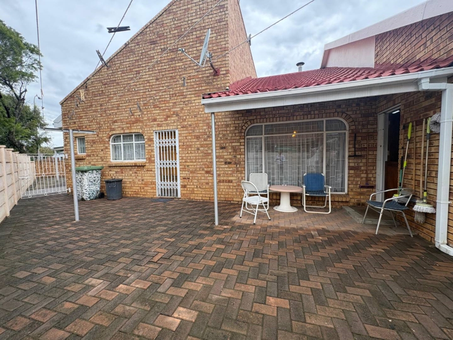 4 Bedroom Property for Sale in Risiville Gauteng