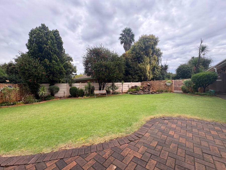 4 Bedroom Property for Sale in Risiville Gauteng
