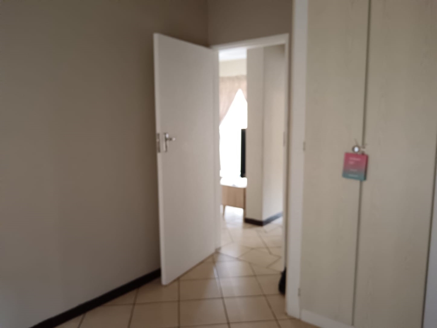 2 Bedroom Property for Sale in Karenpark Gauteng
