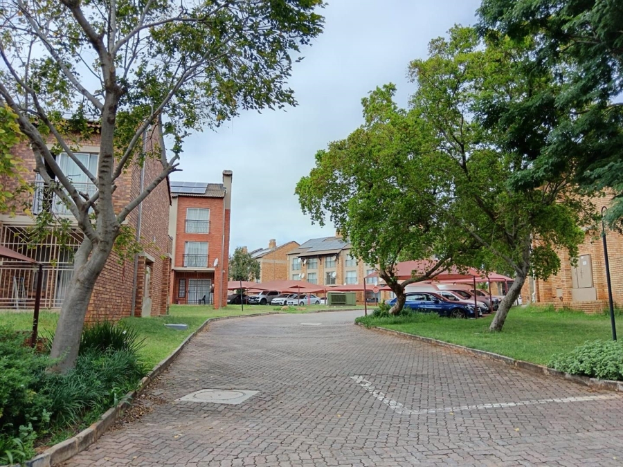 2 Bedroom Property for Sale in Karenpark Gauteng
