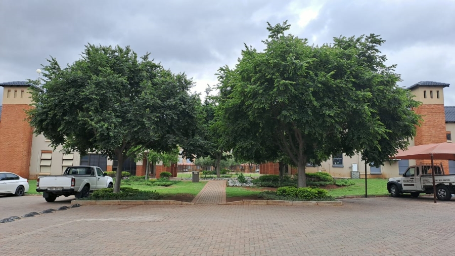 2 Bedroom Property for Sale in Karenpark Gauteng