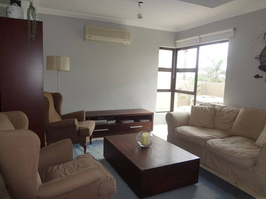 To Let 3 Bedroom Property for Rent in Beverley Gauteng