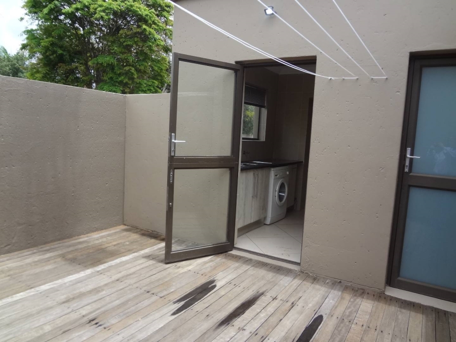 To Let 3 Bedroom Property for Rent in Beverley Gauteng