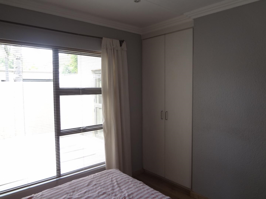 To Let 3 Bedroom Property for Rent in Beverley Gauteng