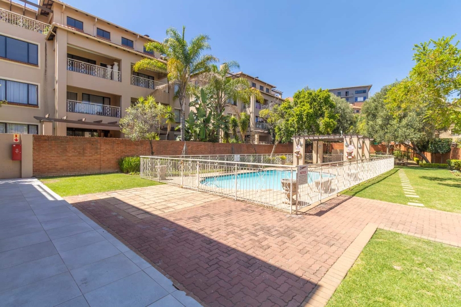 To Let 2 Bedroom Property for Rent in Sunninghill Gauteng