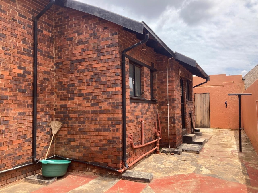 To Let 2 Bedroom Property for Rent in Protea Glen Gauteng