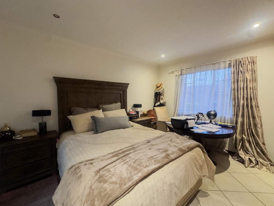 2 Bedroom Property for Sale in Mooikloof Ridge Gauteng