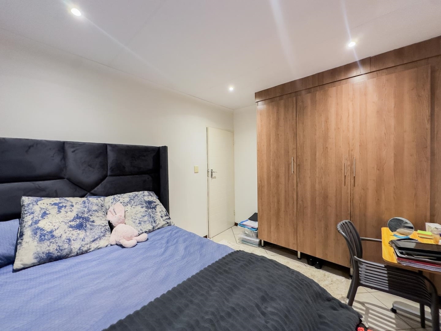 2 Bedroom Property for Sale in Mooikloof Ridge Gauteng