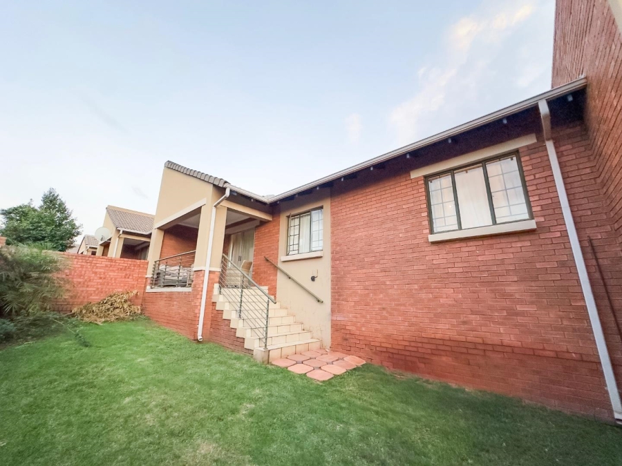 2 Bedroom Property for Sale in Mooikloof Ridge Gauteng