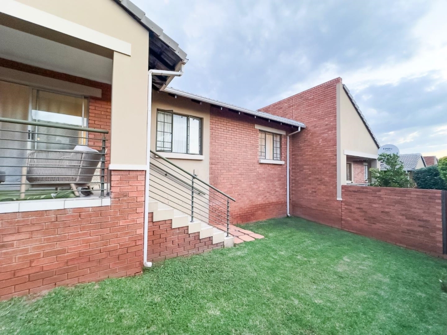 2 Bedroom Property for Sale in Mooikloof Ridge Gauteng