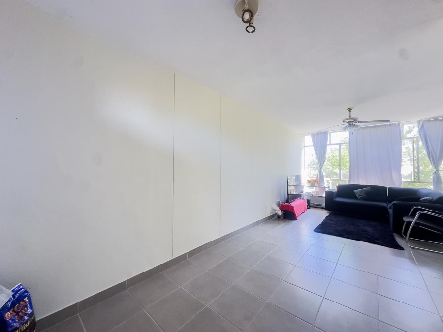 2 Bedroom Property for Sale in La Montagne Gauteng