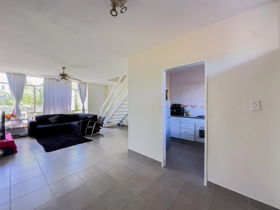 2 Bedroom Property for Sale in La Montagne Gauteng