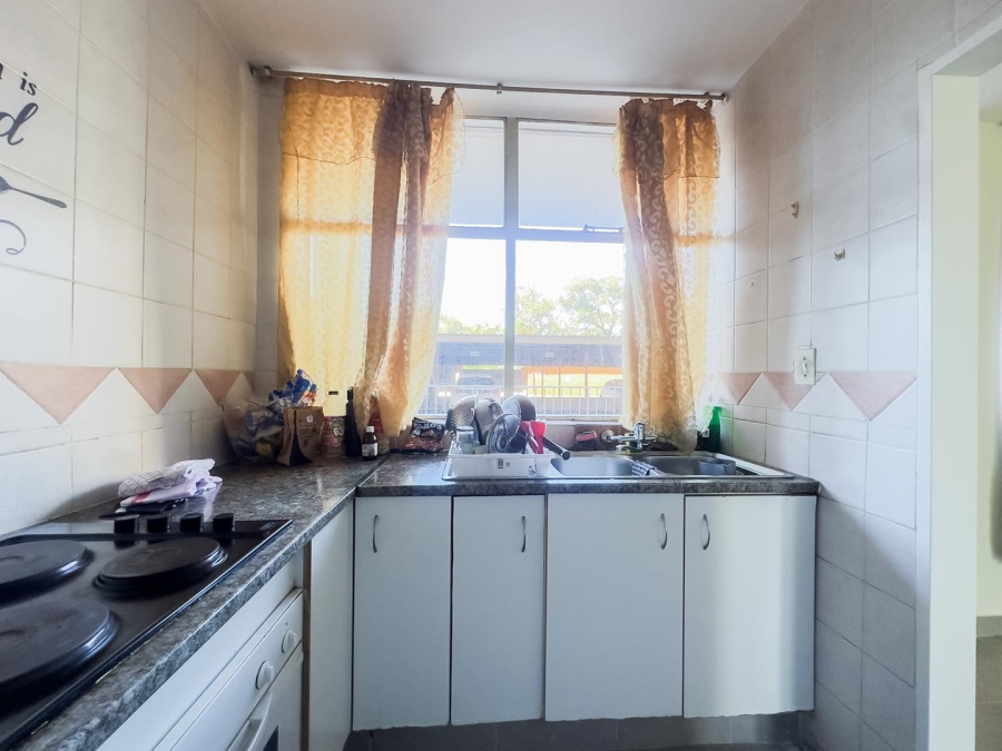 2 Bedroom Property for Sale in La Montagne Gauteng