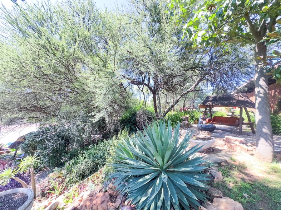 2 Bedroom Property for Sale in La Montagne Gauteng