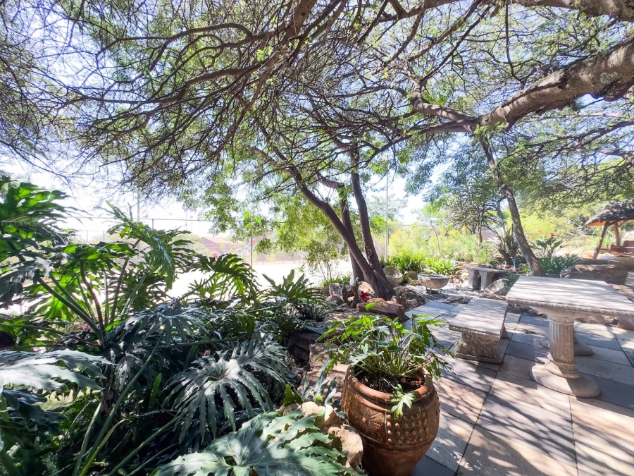 2 Bedroom Property for Sale in La Montagne Gauteng