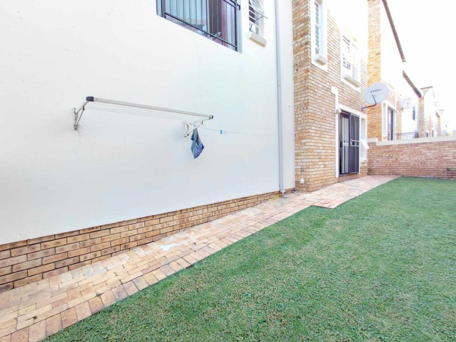 3 Bedroom Property for Sale in Wilgeheuwel Gauteng