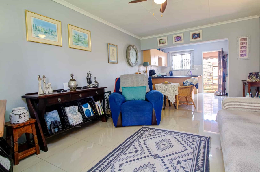 2 Bedroom Property for Sale in Wilgeheuwel Gauteng