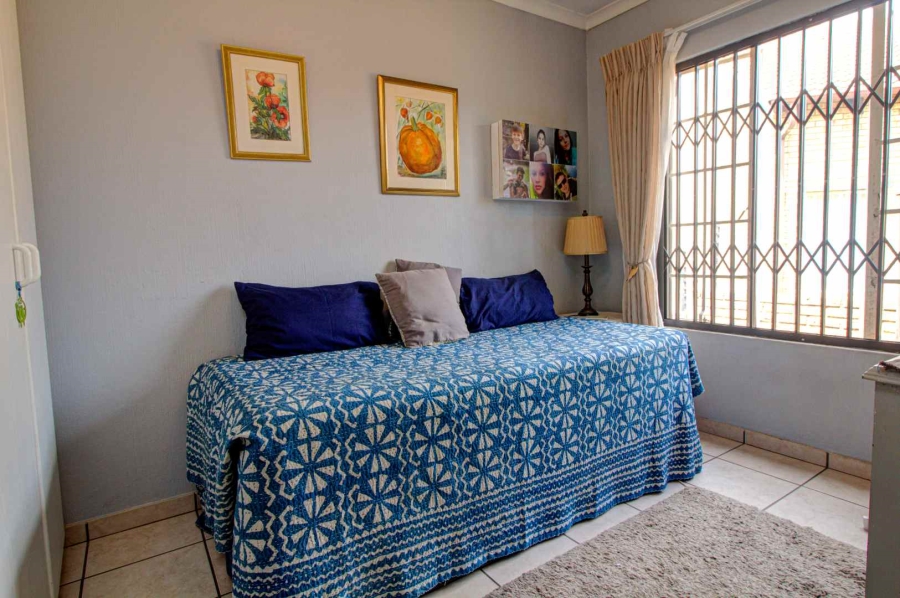 2 Bedroom Property for Sale in Wilgeheuwel Gauteng