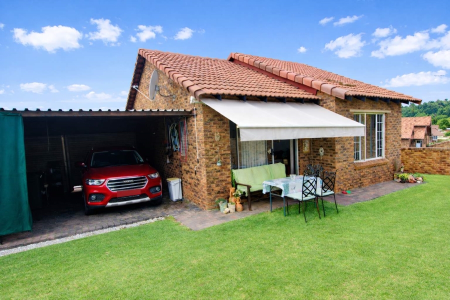 2 Bedroom Property for Sale in Wilgeheuwel Gauteng