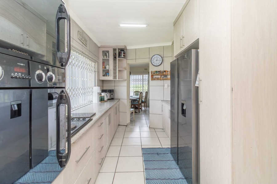 4 Bedroom Property for Sale in Paulshof Gauteng