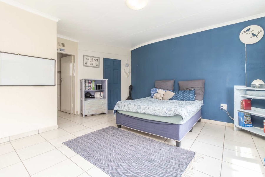 4 Bedroom Property for Sale in Paulshof Gauteng