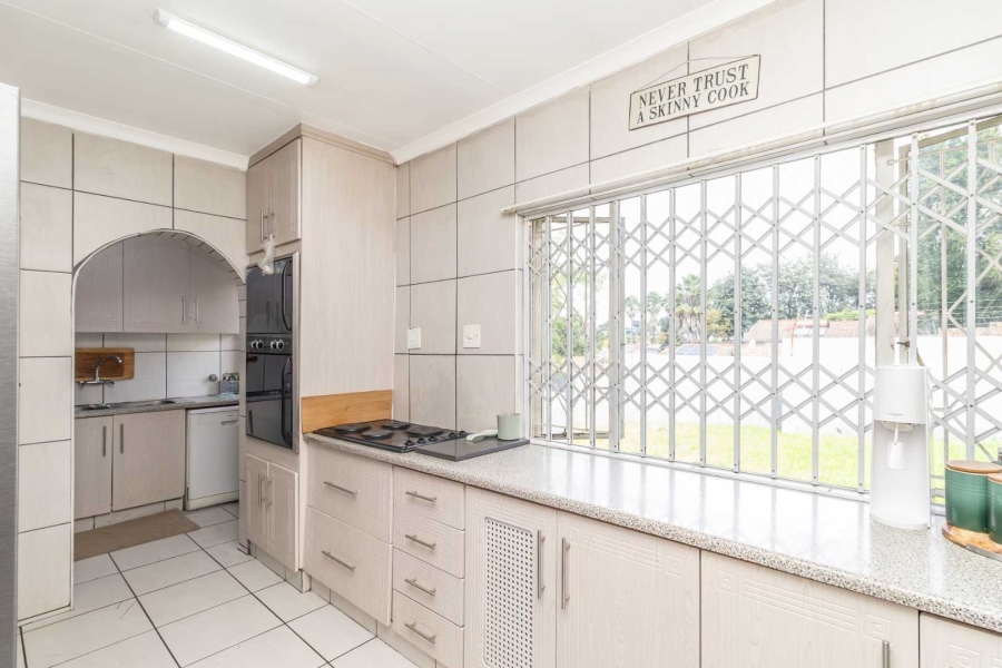 4 Bedroom Property for Sale in Paulshof Gauteng