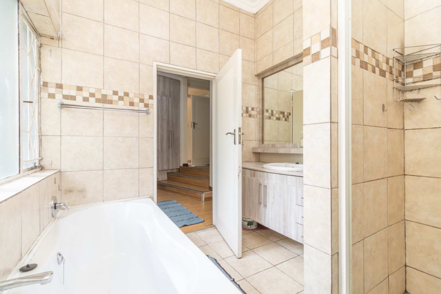 4 Bedroom Property for Sale in Paulshof Gauteng