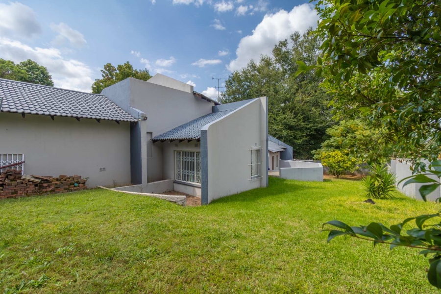 4 Bedroom Property for Sale in Paulshof Gauteng